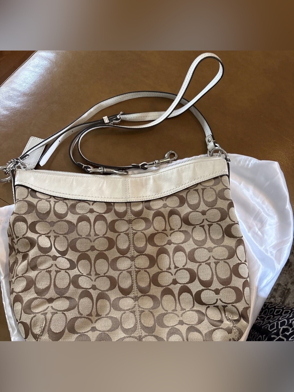 Coach Penelope Hippie Hobo Handbag Shoulder Bag F13744 Purse Khaki Putty C Logo - Picture 2 of 16